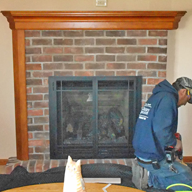 framed chimney and fireplace in Bareveld Wi