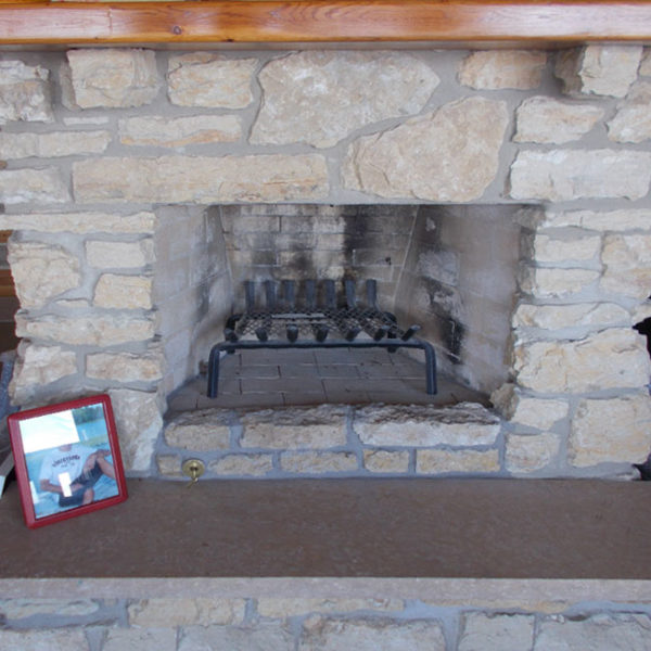 Elizabeth Illinois fireplace surround remodeling